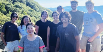 Dr. Lulu Jiang and members of her lab pose while hiking.